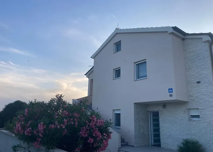 Apartman Hmelina